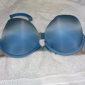Victoria’s Secret push up ombré blue bra size 32C